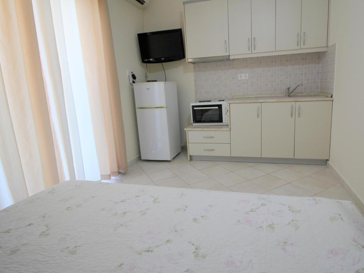 Sunset Apartments Berdenesh Sarande Exterior photo