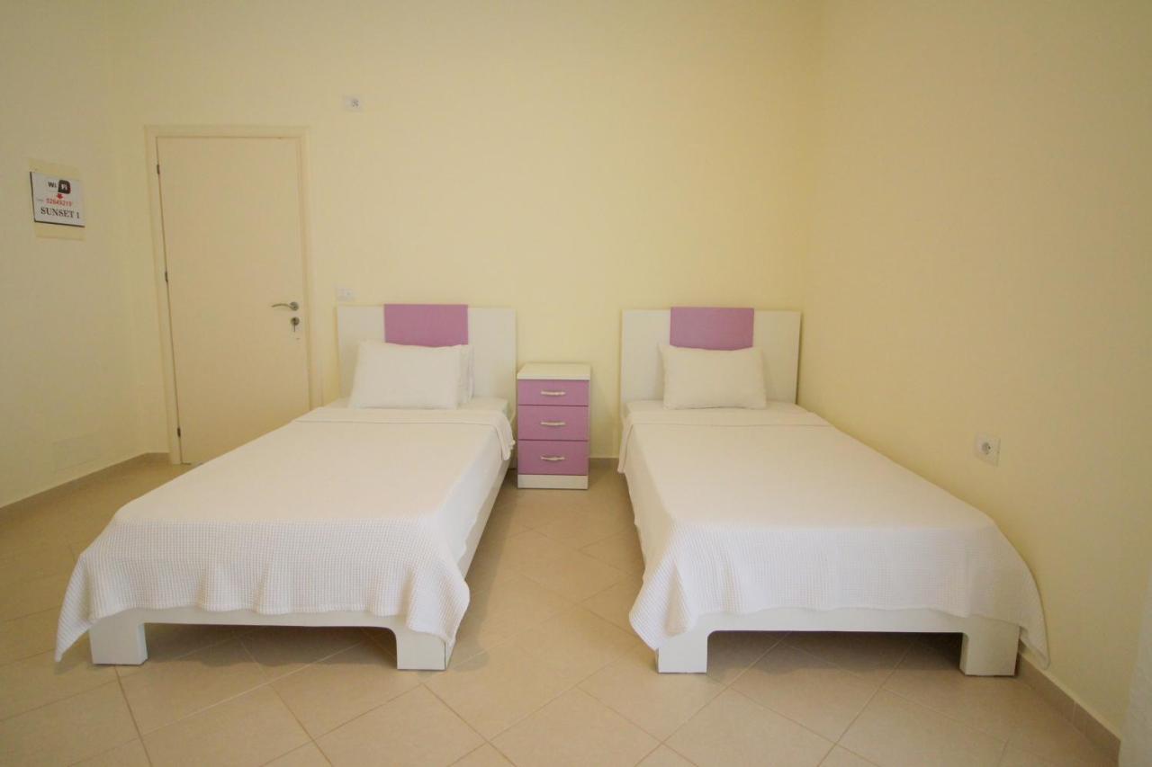 Sunset Apartments Berdenesh Sarande Exterior photo