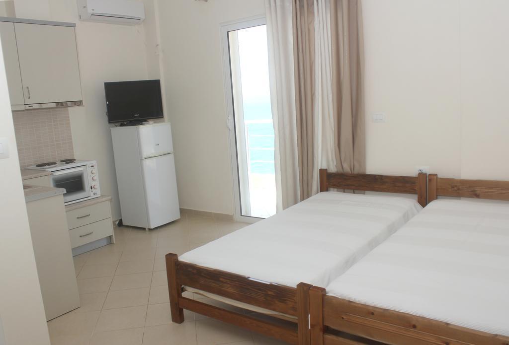 Sunset Apartments Berdenesh Sarande Exterior photo